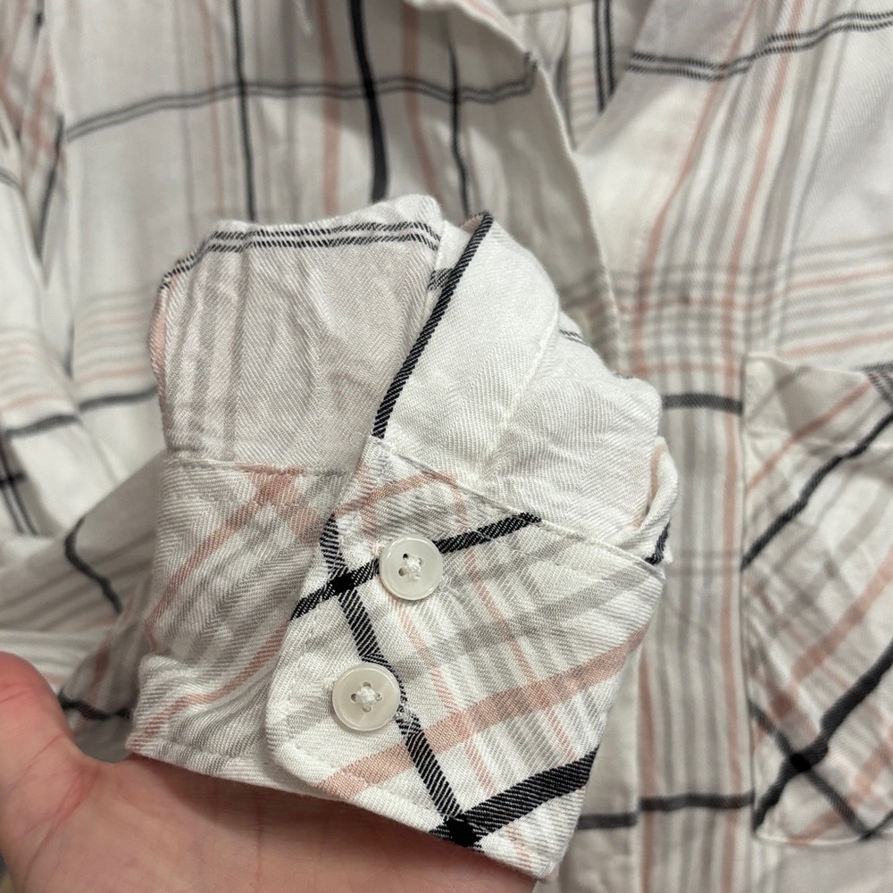 Chicos Rayon White/Pink/Grey Plaid Button Down Flannel Top Size 1 (8/10) - Picture 4 of 6
